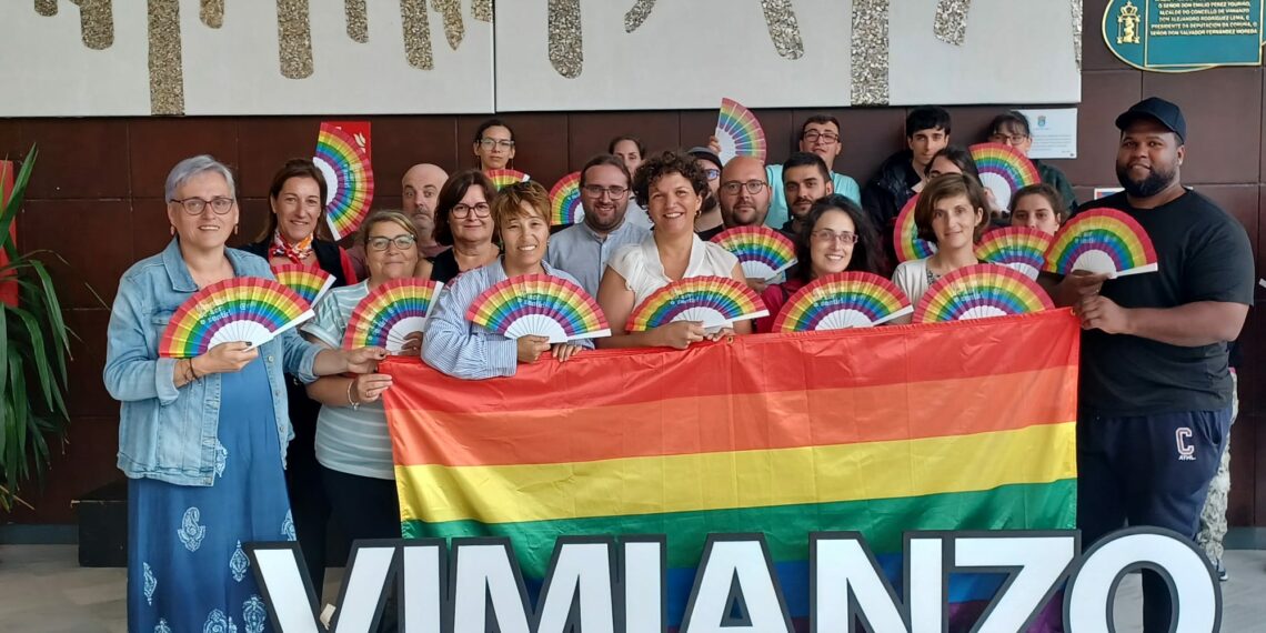 Vimianzo conmemora o Día do Orgullo LGBTIQ+