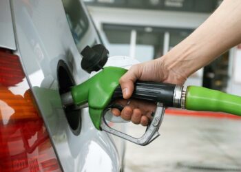 El combustible es el gasto asociado al coche que más preocupa actualmente a los españoles