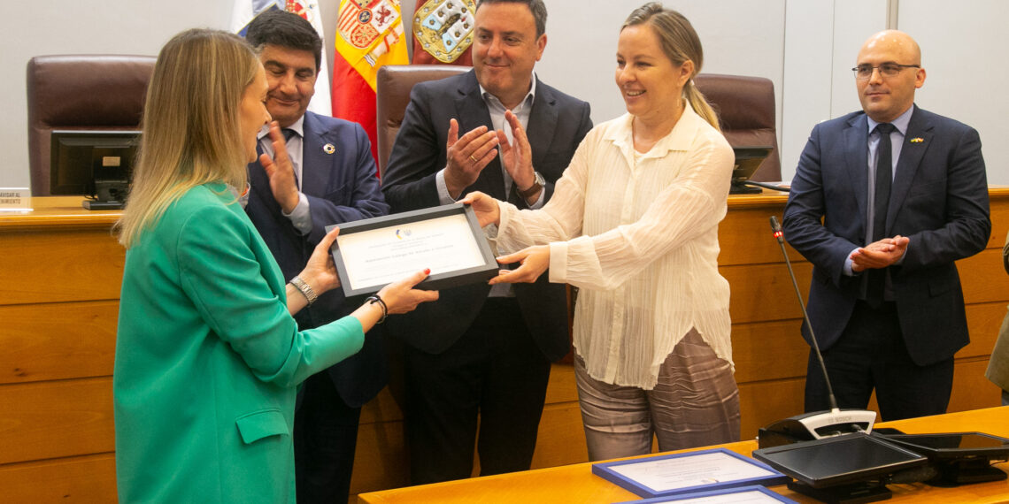A embaixadora de Ucraína recoñece o apoio humanitario da Deputación da Coruña ao pobo ucraíno