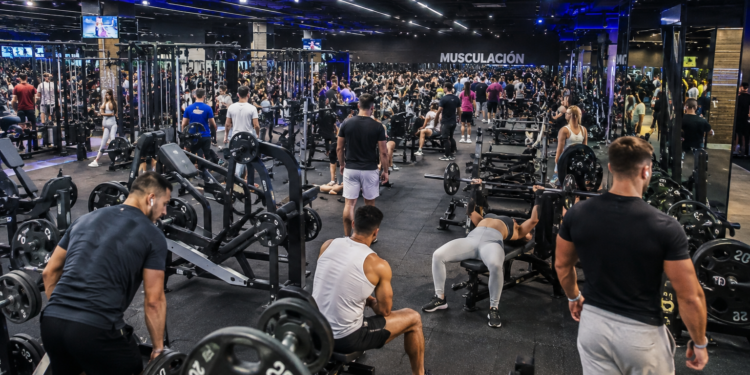 Gimnasios baratos en Coruña: la ciudad vive el mayor boom del fitness de su historia