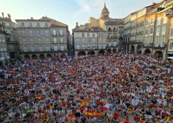 Ourense instalará este domingo dos pantallas gigantes en la Plaza Mayor y en el Paseo de la Ribeira de Canedo para la gran final del Mundial