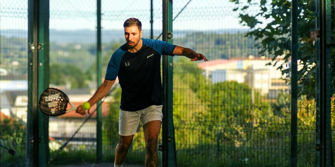 Carral se prepara para los torneos estivales de tenis y pádel