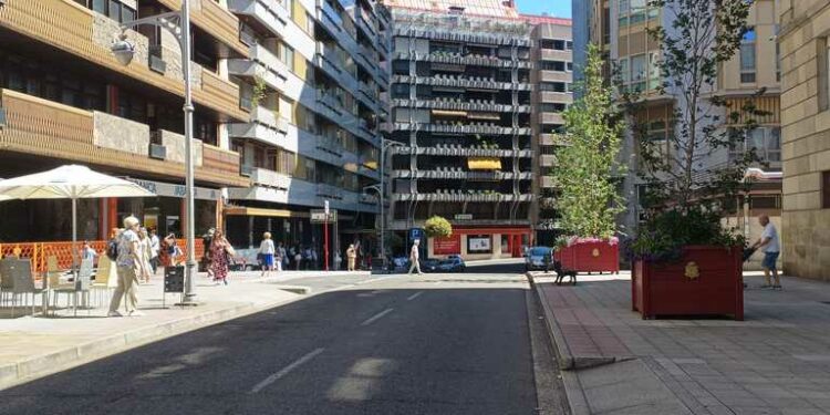 Obras en el eje Curros Enríquez, Concejo y Juan XXIII ocasionarán restricciones de tráfico el lunes y el martes