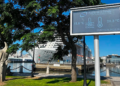 La Autoridad Portuaria de A Coruña instala un nuevo panel informativo digital en la plataforma náutica de O Parrote