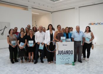 “Jugando entre recuerdos” el proyecto ourensano para que las personas mayores revivan los juegos de su infancia