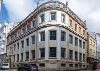 A Deputación adquire o antigo edificio de Banesto como nova sede institucional en Ferrol