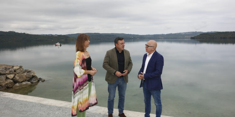 A Deputación da Coruña remata as obras da nova estación náutica do lago das Pontes