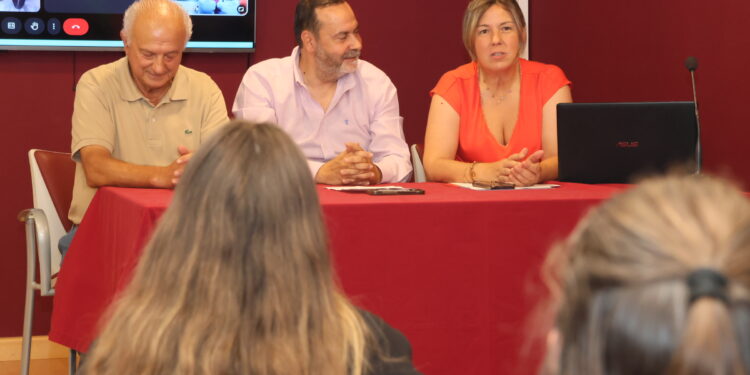 A Deputación presenta a 80 adegas de Lugo e Ourense un proxecto pioneiro para impulsar a dixitalización do sector vitivinícola