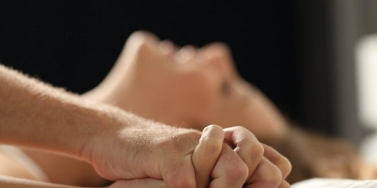 El 60% de las personas asegura que el calor extremo reduce su deseo sexual