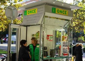 El ‘Rasca 7 y Media’ de la ONCE deja en el Mercado de las Conchiñas los 10.000 euros de su premio mayor