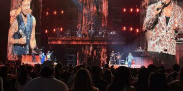 Romeo Santos y Prince Royce triunfan en A Coruña: así fue el concierto que hizo historia en el Muelle de la Batería