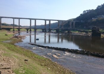 Sequía en Galicia: estos son los concellos con avisos y restricciones al consumo de agua este verano