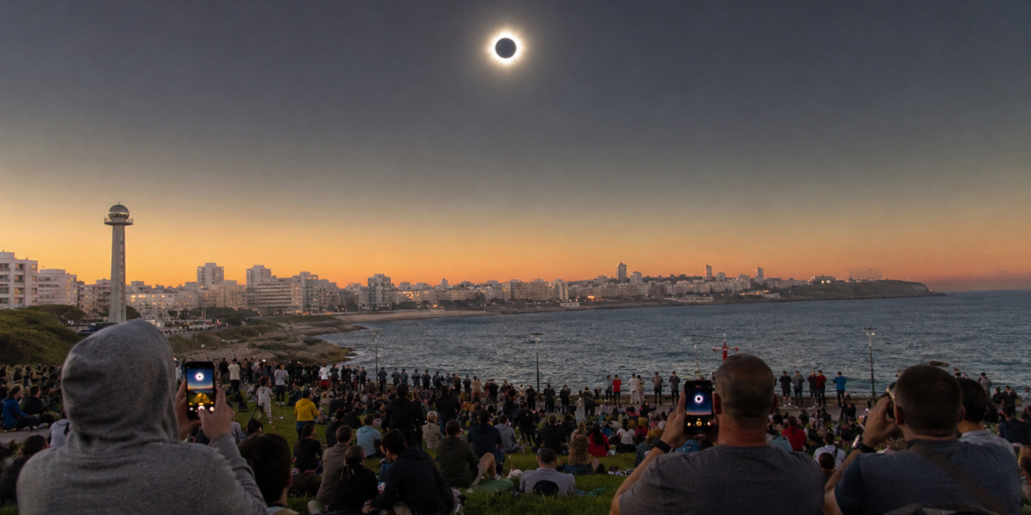 Eclipse solar en Galicia 2026: los atascos, el impacto económico y la huella que deja un fenómeno histórico