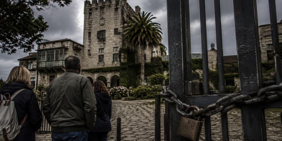 El Pazo de Meirás es público, pero los visitantes no pueden entrar en todas sus estancias: crece la polémica