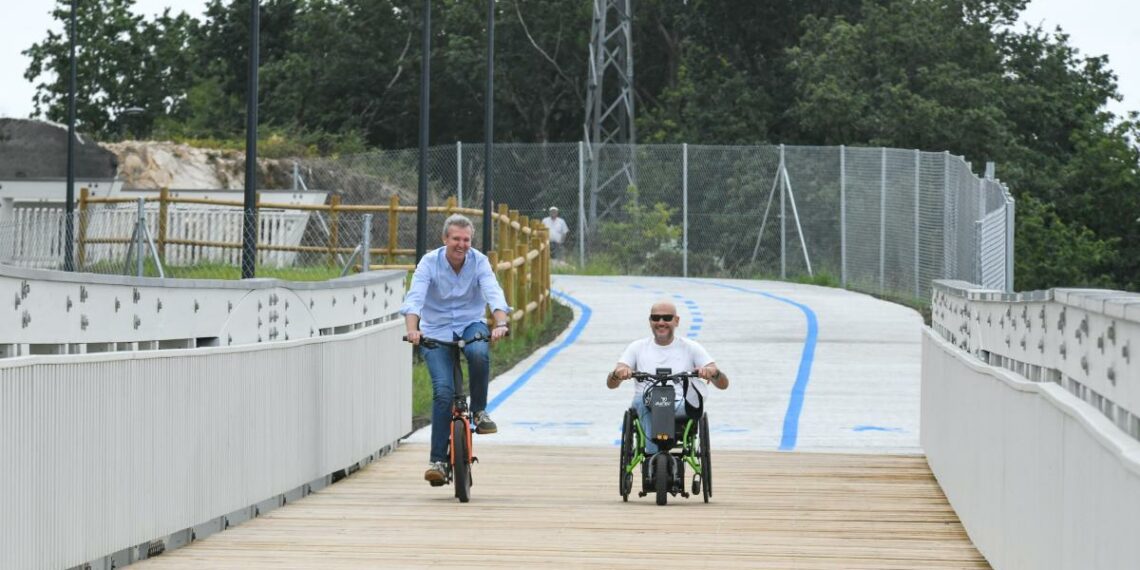 La Xunta invierte 7,5 M€ en la senda peatonal y ciclista entre O Milladoiro y Santiago
