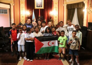 Ourense recibe a 14 nenos e nenas saharauís que participan no programa ‘Vacacións en Paz’