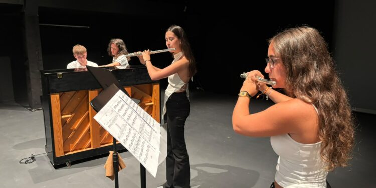 O Conservatorio Profesional de Música de Carballo inicia o curso con 172 alumnos e alumnas