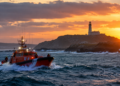 Sucesos en Galicia: un desaparecido aparece muerto en el mar y dos mujeres resultan heridas tras caer a ríos