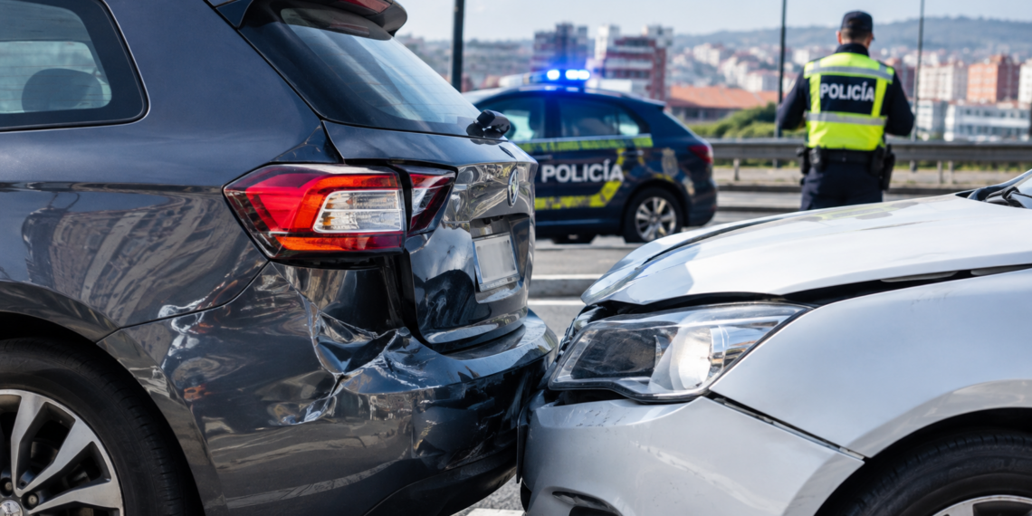 La Audiencia de A Coruña condena a seis años y medio de cárcel a un conductor por embestir el coche de su expareja