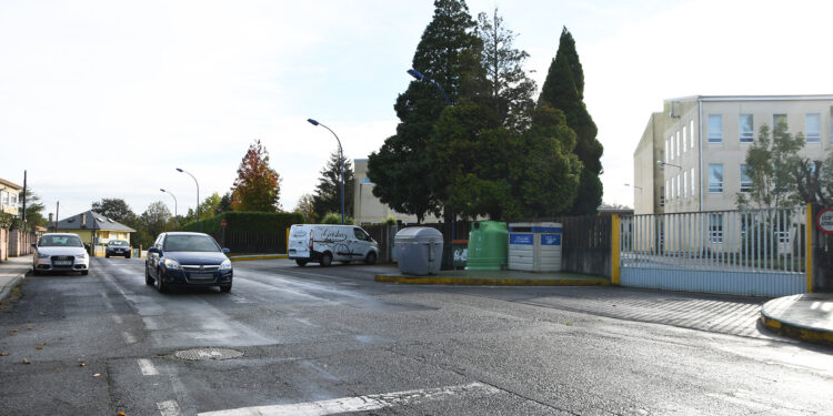 La Diputación invertirá 221.000 euros para construir aceras en el colegio y polideportivo de Tarrío