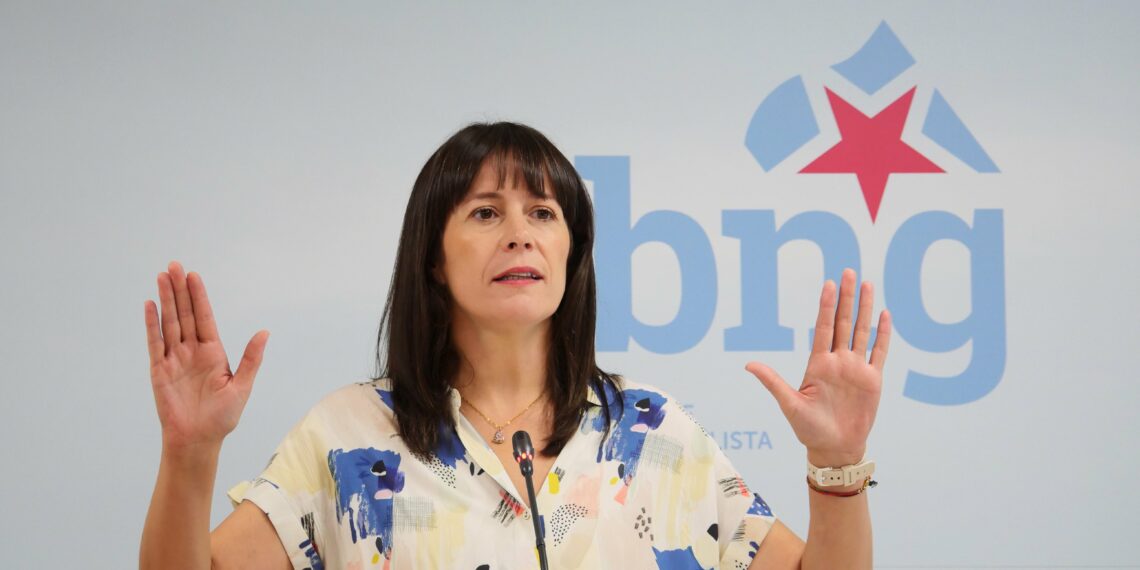 Ana Pontón en rueda de prensa del BNG en Santiago sobre vivienda en Galicia.