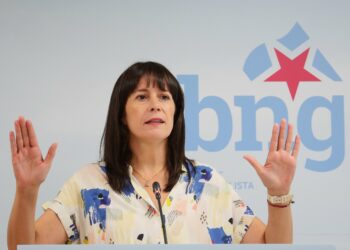 Ana Pontón en rueda de prensa del BNG en Santiago sobre vivienda en Galicia.