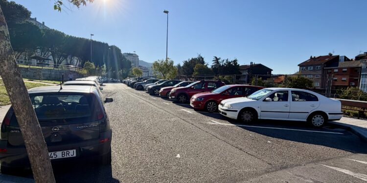 O Concello de Ourense gaña 40 prazas de aparcamento na rúa José Antonio Nieves Conde