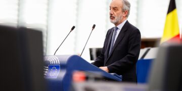 O PPdeG reclama una reforma urgente del Reglamento de Aguas Profundas para excluir al palangre de la prohibición de pesca de fondo