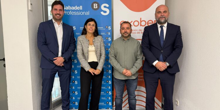 axober-sinatura-convenio-banco-sabadell