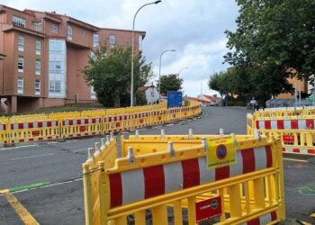 Las obras de García Lorca obligan a modificar la circulación y el recorrido de la línea 8 del autobús urbano.