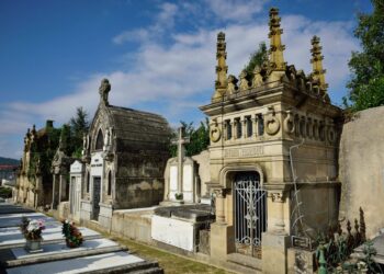 Cementerios de Ourense amplían horarios por Todos los Santos