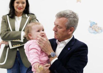 Alfonso Rueda inaugura la escuela infantil de O Rebullón en Mos, con 41 plazas gratuitas para niños de cero a tres años.