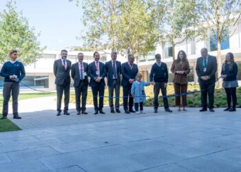 CORUÑA BRITISH SCHOOL CORTE DE CINTA