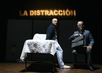O FIOT de Carballo pecha a súa 35ª edición con Titzina e El Brujo