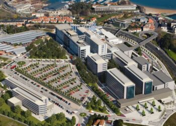 El proyecto de ampliación del Complejo Hospitalario Universitario de A Coruña vuelve al centro del debate por las inversiones previstas para 2027.