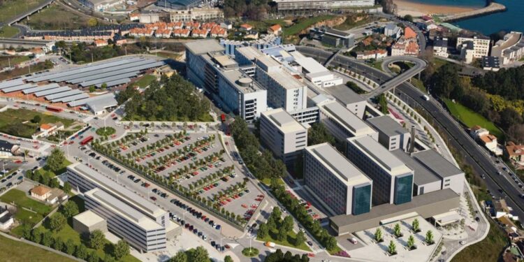 El proyecto de ampliación del Complejo Hospitalario Universitario de A Coruña vuelve al centro del debate por las inversiones previstas para 2027.