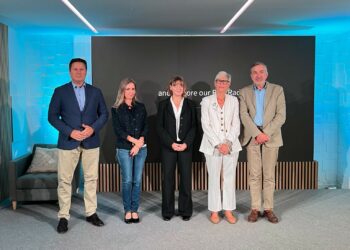 El informe de riesgos futuros de AXA analiza las amenazas de la inteligencia artificial y el cambio climático.