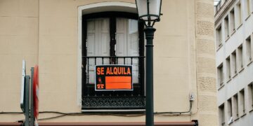 letrero se alquila en asturias