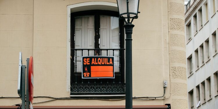 letrero se alquila en asturias