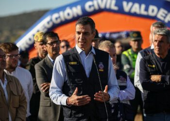 Pedro Sánchez visita el CECOPI de Toledo y promete esclarecer las causas del accidente ferroviario de Urda.