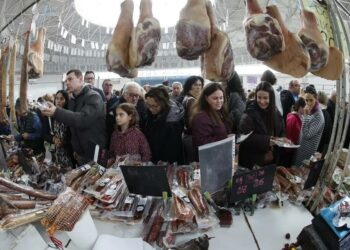 Ferias de Santos 2026: los mercados tradicionales de Galicia y Asturias que puedes visitar el 1 de noviembre.