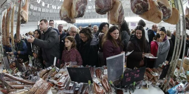 Ferias de Santos 2026: los mercados tradicionales de Galicia y Asturias que puedes visitar el 1 de noviembre.