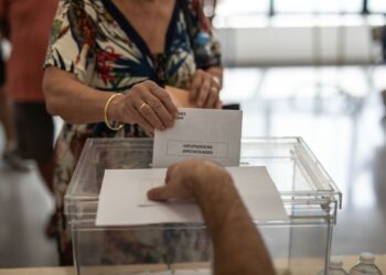 urna elecciones